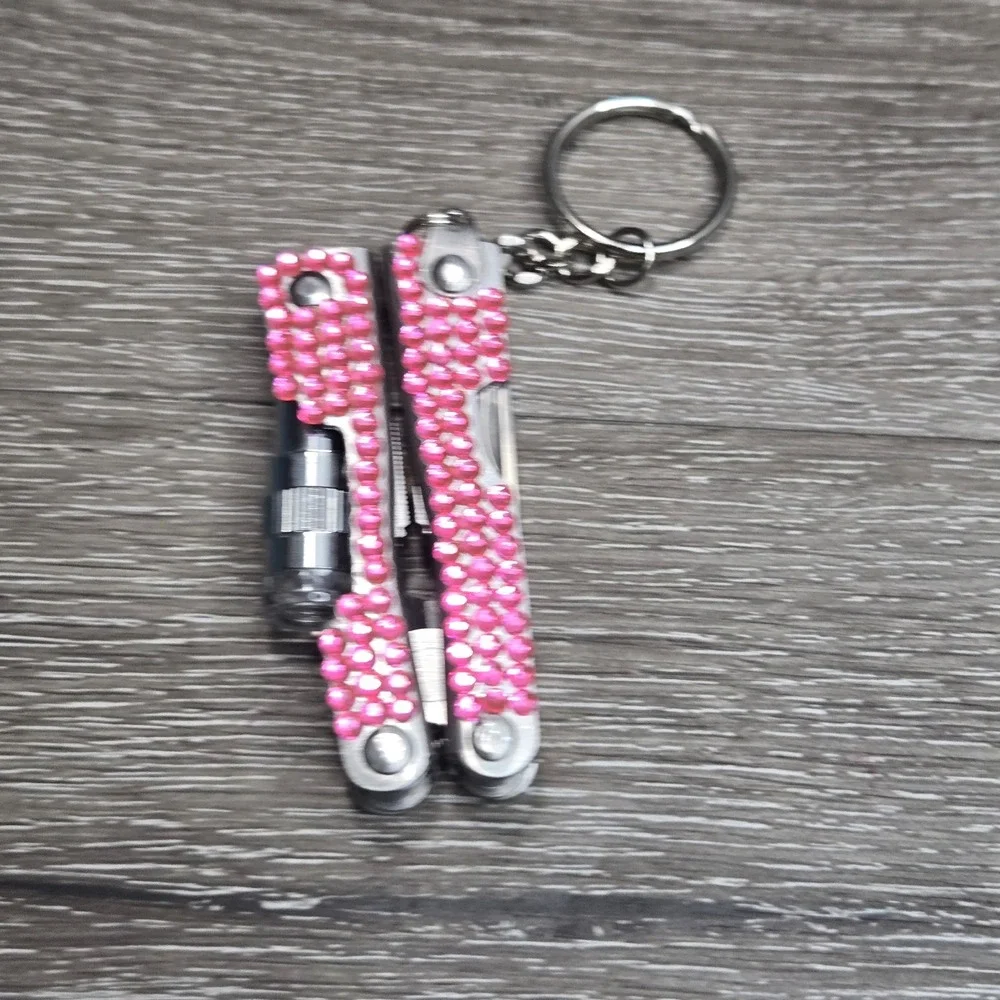 Vintage Avon Portable Bejeweled Multi-Tool With Light 2007 OB